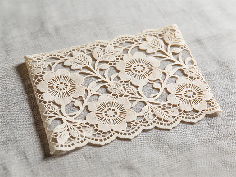 Hvorfor skifter stoffskjæresystemer til laserkontrollere med flere akser? Effektivitet er nøkkelen.